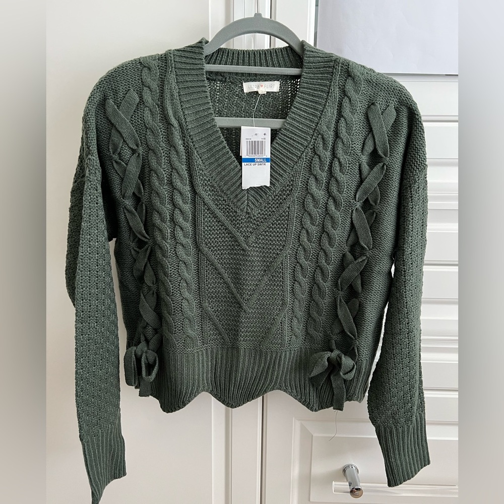Ultra Flirt women’s sweater, with tags